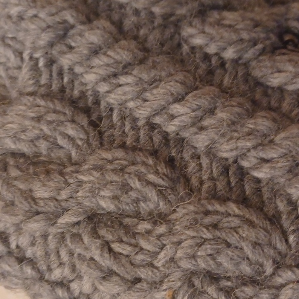 Bula Unisex Gray Chunky Knit Thermal Lined Beanie - Picture 4 of 7